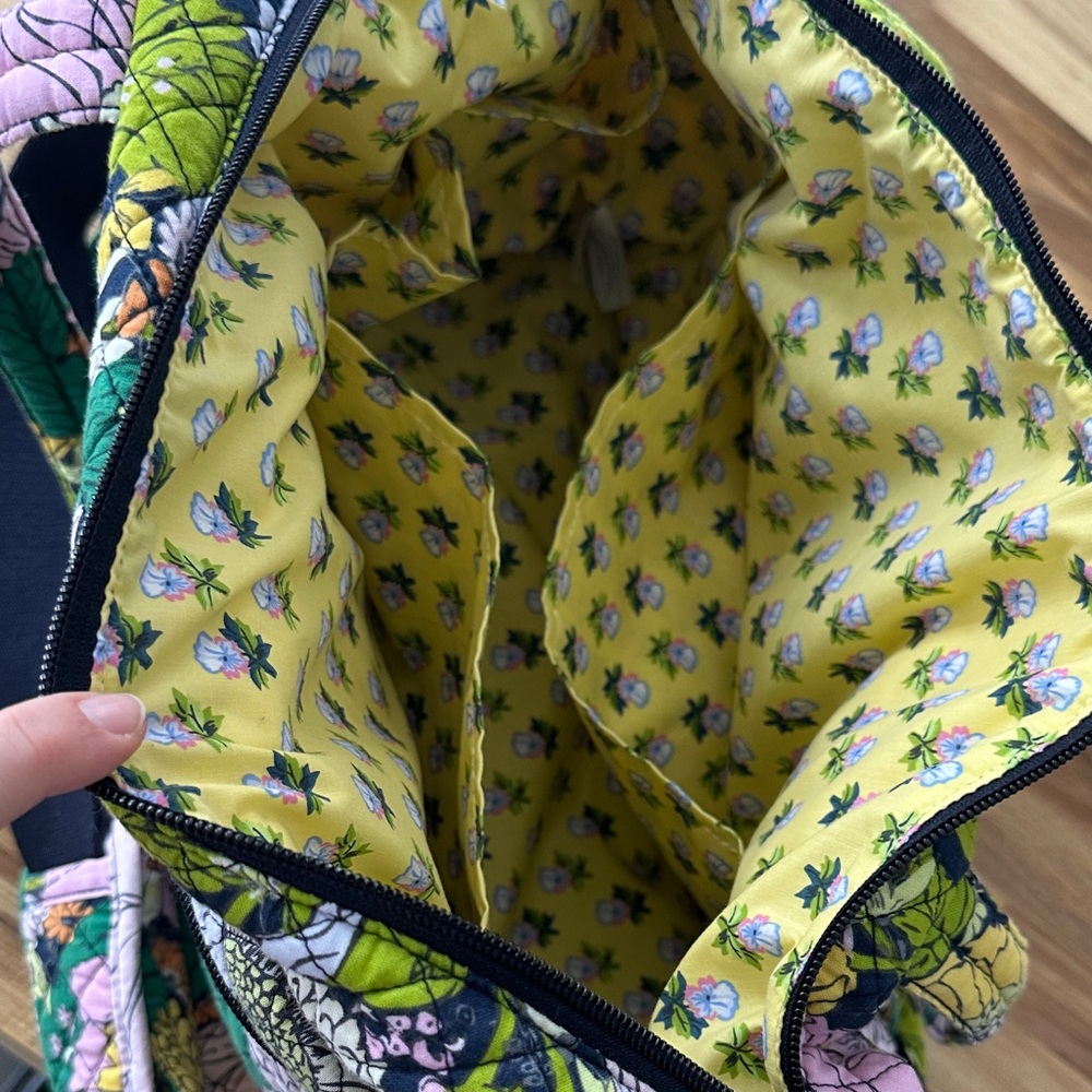 Vera Bradley Multicolor Floral Quilted Travel Bag - Picture 3 of 9